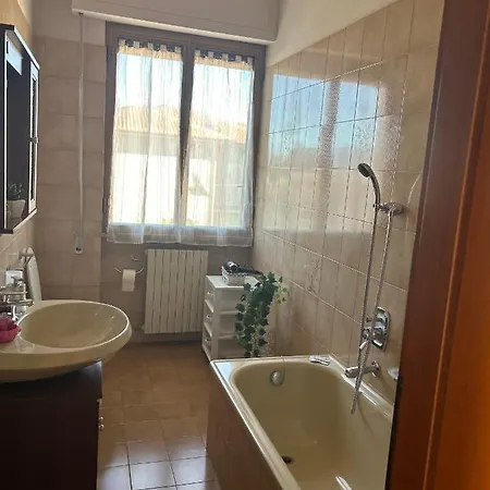 Διαμέρισμα Albi's House,terrazza ,wi-fi, Parcheggio, Ac Λούκα