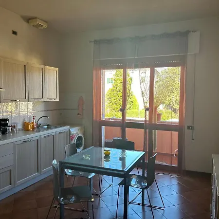 Albi's House,terrazza ,wi-fi, Parcheggio, Ac Διαμέρισμα *