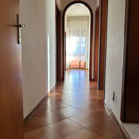 Albi's House,terrazza ,wi-fi, Parcheggio, Ac Λούκα