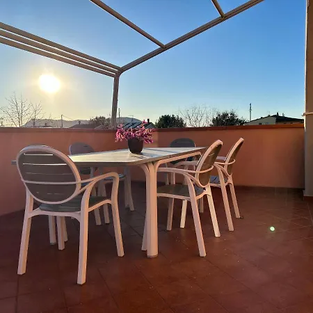 Albi's House,terrazza ,wi-fi, Parcheggio, Ac * Λούκα
