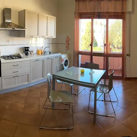 Διαμέρισμα Albi's House,terrazza ,wi-fi, Parcheggio, Ac Λούκα