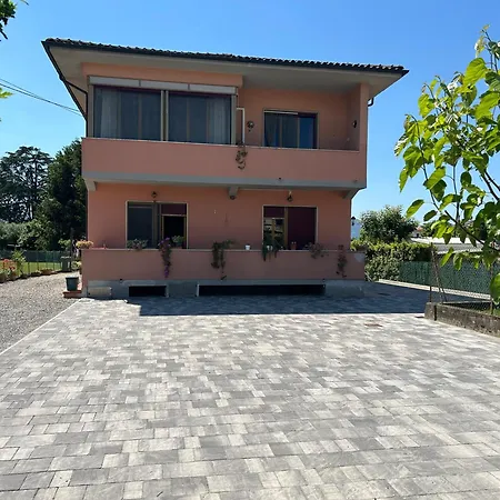 Albi's House,terrazza ,wi-fi, Parcheggio, Ac Λούκα